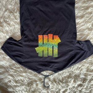 Undefeated streetwear unisex size medium